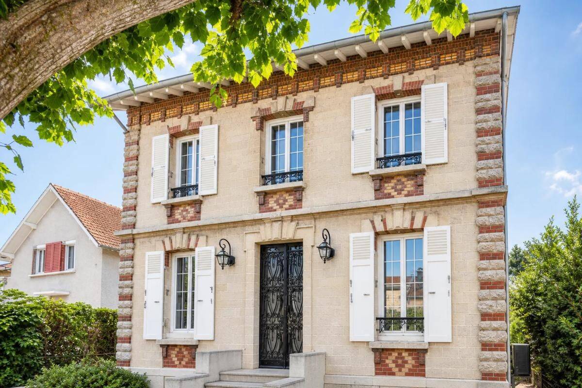 Maison 7 pièces 250 m² · à Beaumont-sur-Oise · 250 m² · 599 000 €