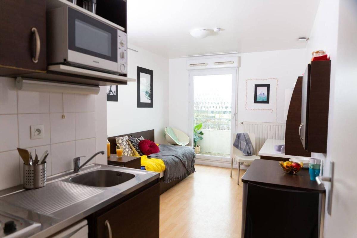 Appartement 1 pièce 17 m² · à Champs-sur-Marne · 17 m² · 910 €/mois