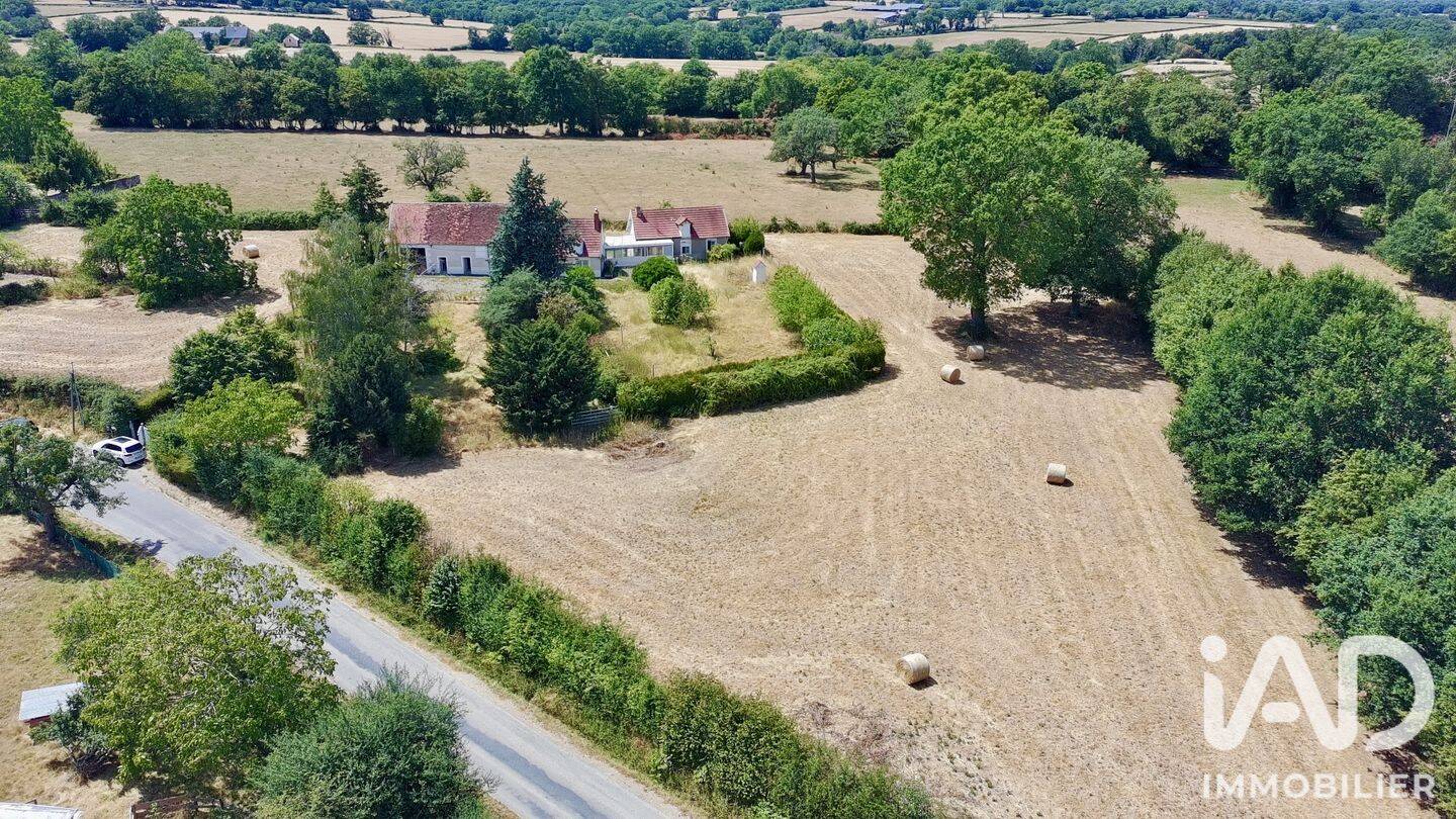 Maison 3 pièces 126 m² · à Saint-Saturnin · 126 m² · 122 000 €