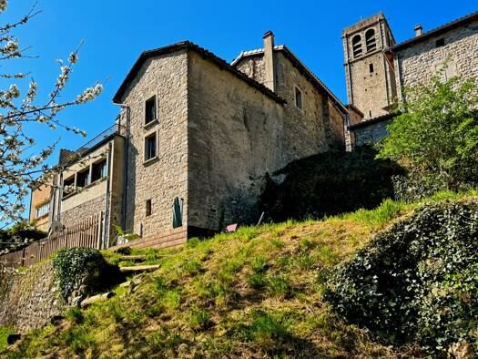 Maison à vendre 195 000 € 4 pièces 3 chambres 88 m² 832 m² de terrain Vallées-d'Antraigues-Asperjoc 07530