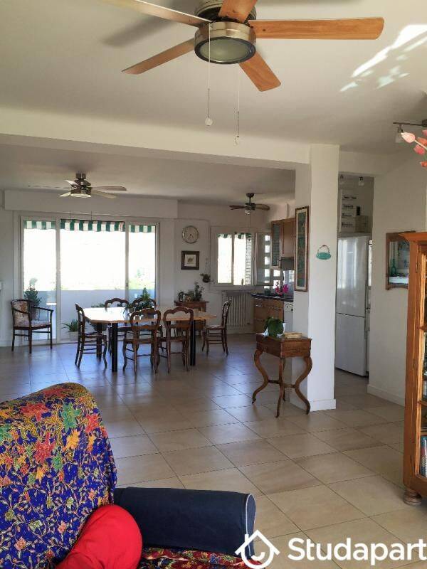 Appartement 1 pièce 10 m² · à Marseille 8ème Arrondissement · 10 m² · 550 €/mois