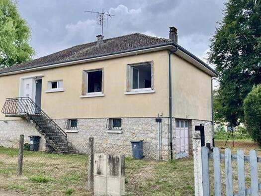 Maison à vendre 124 500 € 4 pièces 3 chambres 75 m² 1 264 m² de terrain Cublac 19520