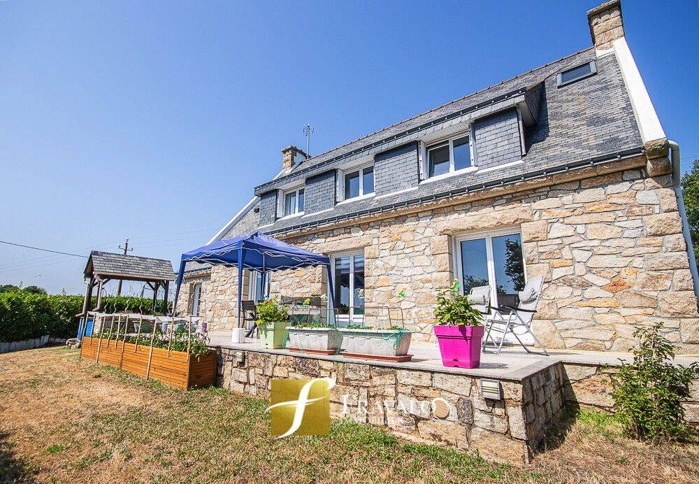 Maison 6 pièces 146 m² · à Arradon · 146 m² · 698 340 €