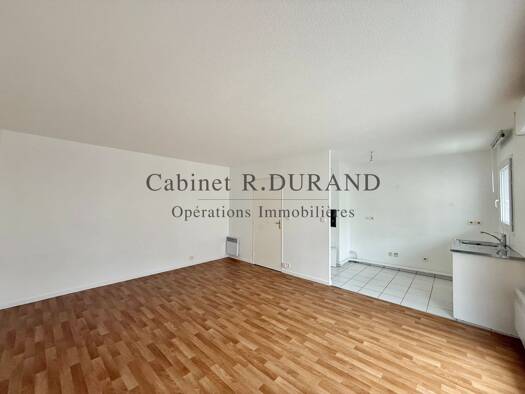 Appartement à vendre 294 000 € 2 pièces 1 chambre 46,7 m² Étage 3/6 Petit Colombes-Charles de Gaulle Colombes 92700