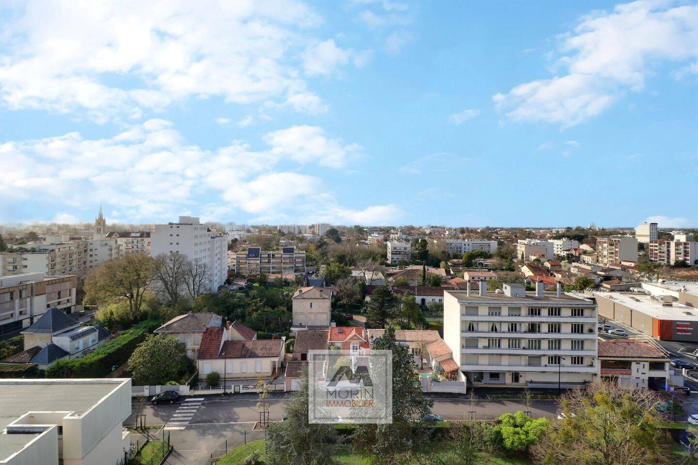 Appartement 4 pièces 81 m² · à Bordeaux · 80,7 m² · 260 000 €