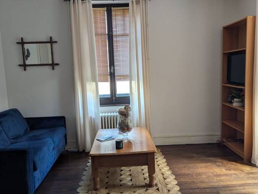 Appartement à louer 880 € 2 pièces 1 chambre 54 m² RDC Centre Ville Cluses 74300