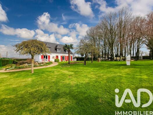 Maison à vendre 341 000 € 6 pièces 4 chambres 209 m² 2 800 m² de terrain Pluméliau 56930