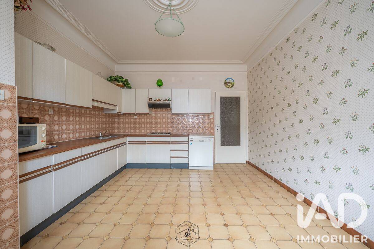 Maison 8 pièces 176 m² · à Crusnes · 176 m² · 280 000 €