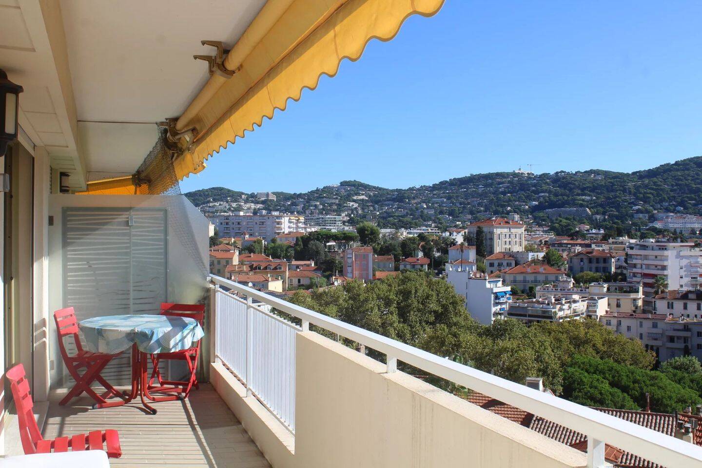 Appartement 2 pièces 50 m² · à Cannes · 50,1 m² · 1 400 €/mois