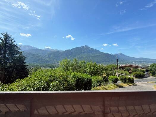 Maison à vendre 430 000 € 6 pièces 4 chambres 120 m² 1 570 m² de terrain Ayse 74130