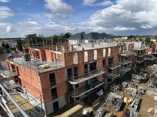 Appartement à vendre - neuf 177 358 € 3 pièces 2 chambres 70,4 m² RDC Centre Challans 85300