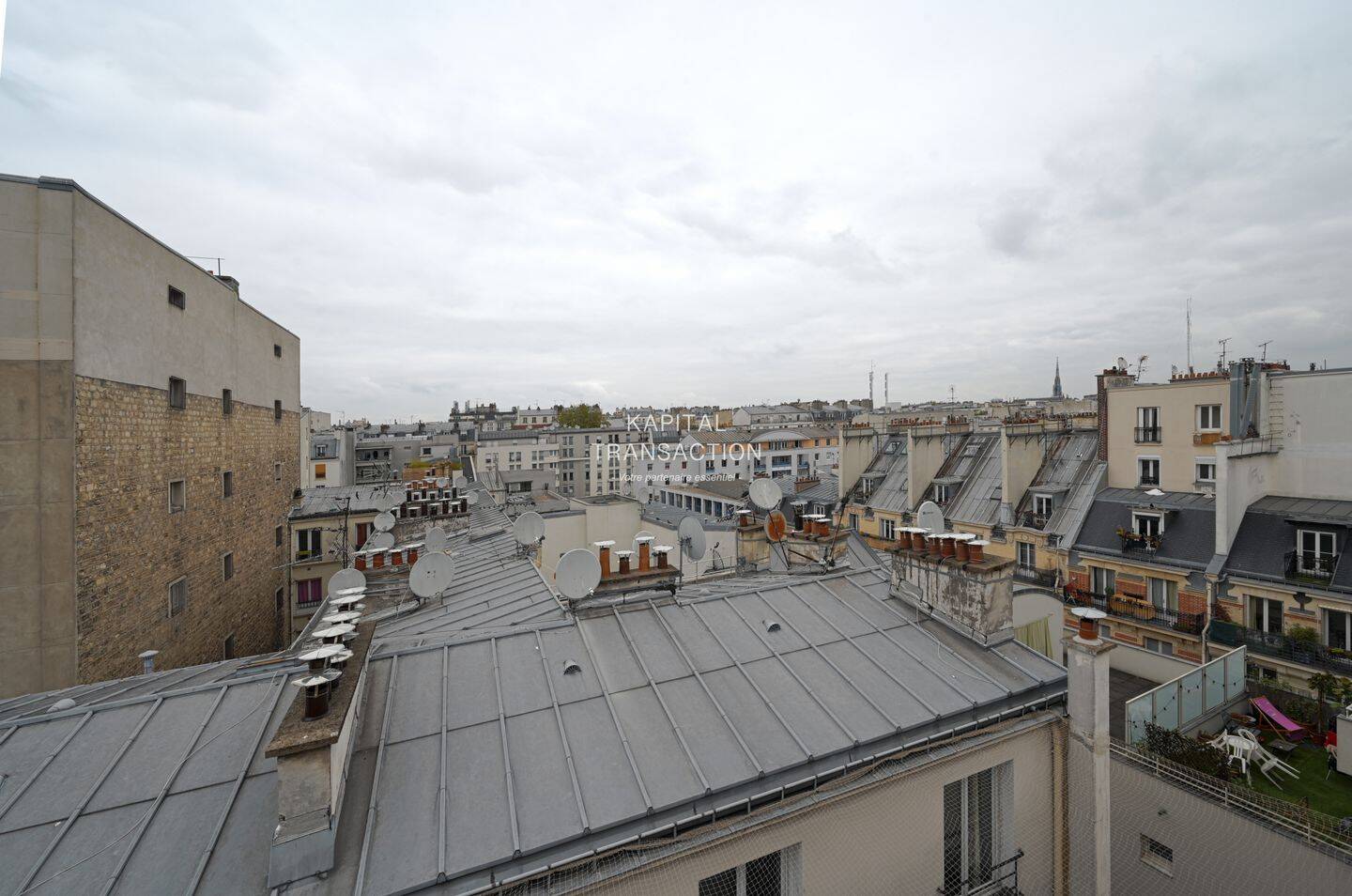 Appartement 1 pièce 14 m² · à Paris 18ème Arrondissement · 14 m² · 130 000 €