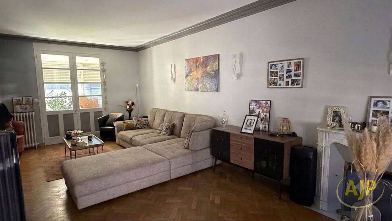 Maison 7 pièces 207 m² · à Angers · 207 m² · 546 000 €