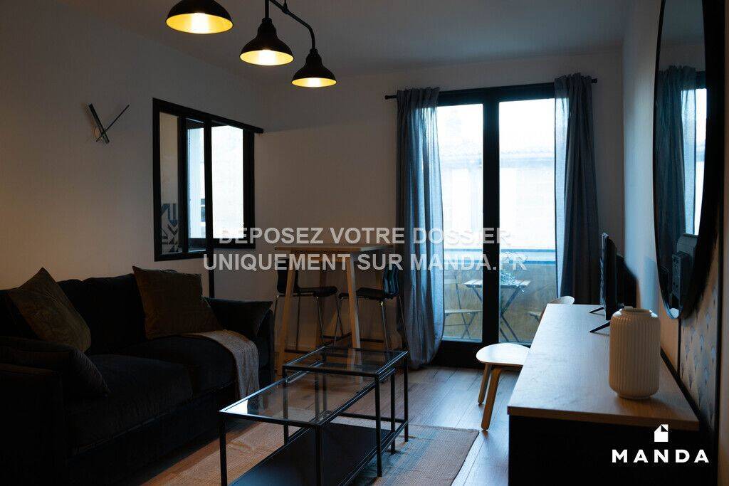 Appartement 1 pièce 24 m² · à Bordeaux · 24 m² · 711 €