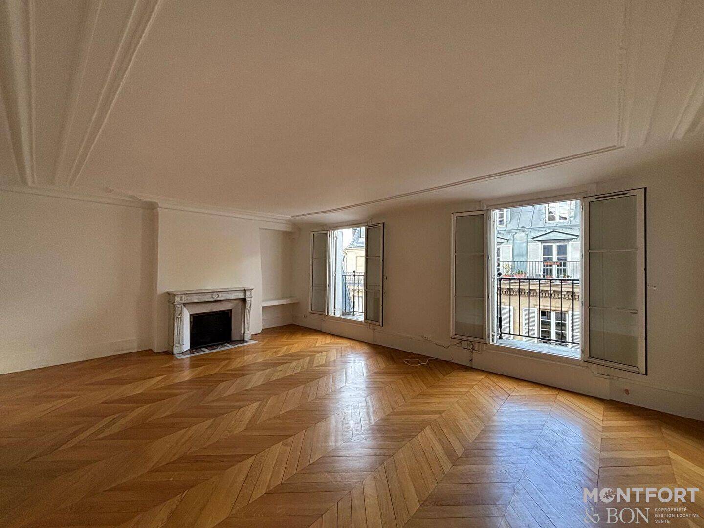 Appartement 7 pièces 163 m² · à Paris 7ème Arrondissement · 163 m² · 5 770 €