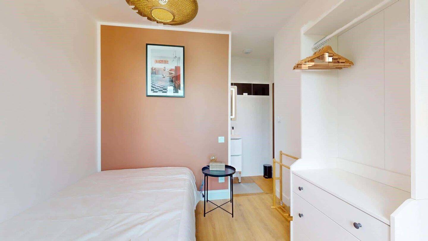1 pièce 15 m² · à Lille · 15 m² · 440 €