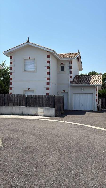 Maison 5 pièces 104 m² · à Mios · 104 m² · 1 498 €