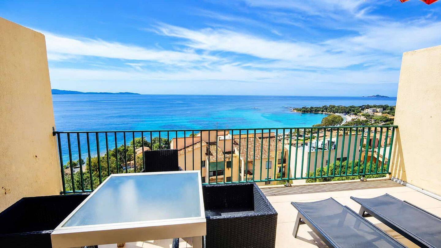 Appartement 1 pièce 32 m² · à Ajaccio · 32,3 m² · 850 €