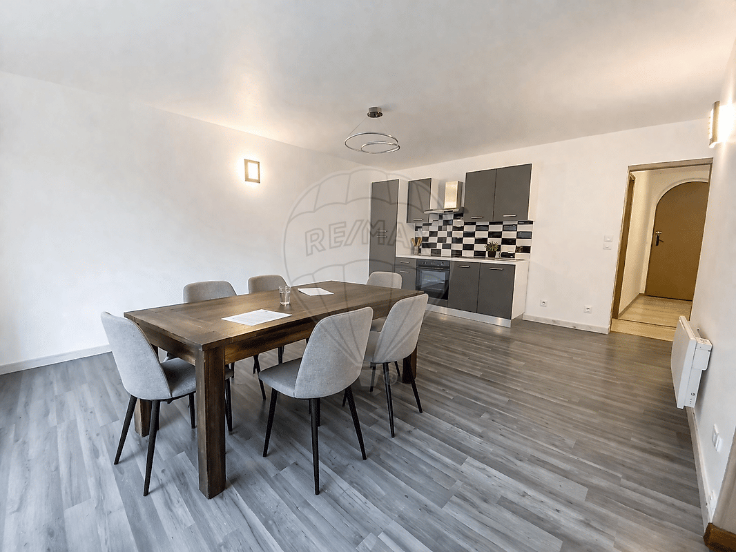 Appartement 3 pièces 77 m² · à Chantilly · 77 m² · 169 000 €