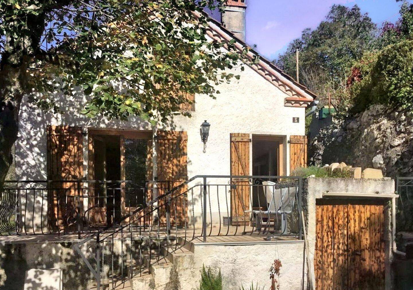 Maison 4 pièces 90 m² · à Saint-Pierre-Lafeuille · 90 m² · 720 €