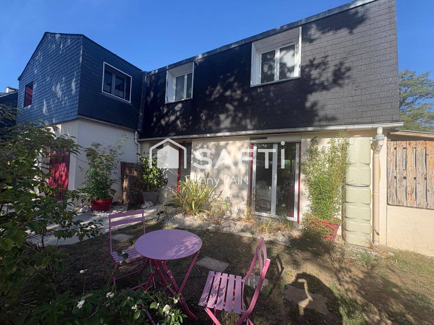 Maison 7 pièces 145 m² · à Montlouis-sur-Loire · 145 m² · 305 000 €