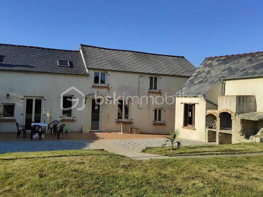 Maison à vendre 374 000 € 6 pièces 5 chambres 143 m² 843 m² de terrain Monceaux-en-Bessin 14400