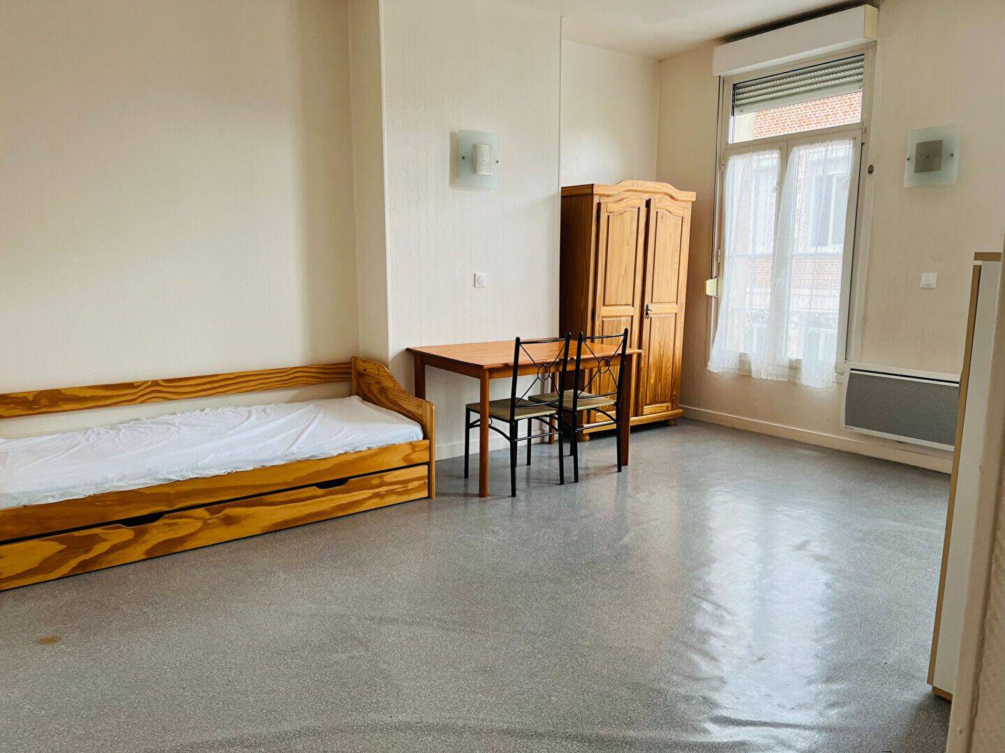 Appartement 1 pièce 24 m² · à Saint-Quentin · 23,8 m² · 340 €/mois