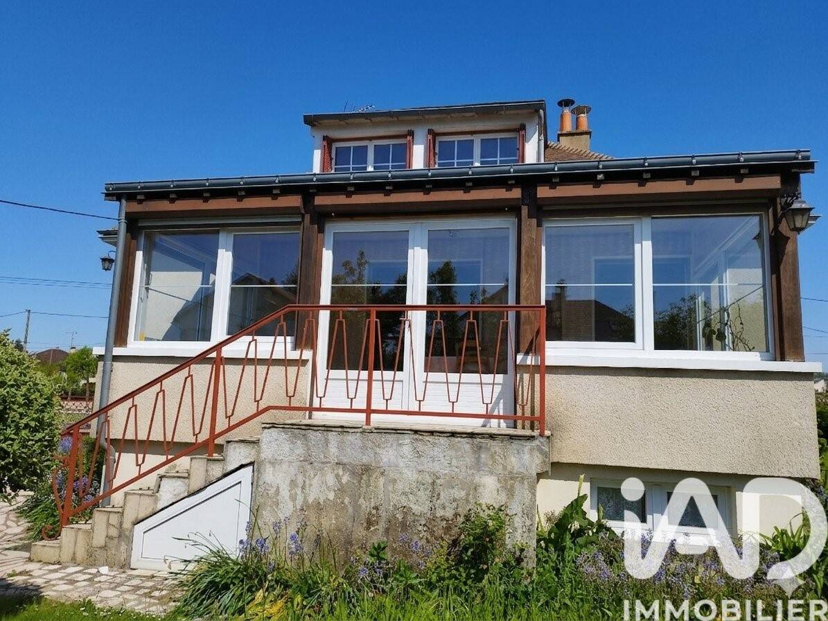Maison 6 pièces 117 m² · à Saint-Ouen · 117 m² · 157 000 €