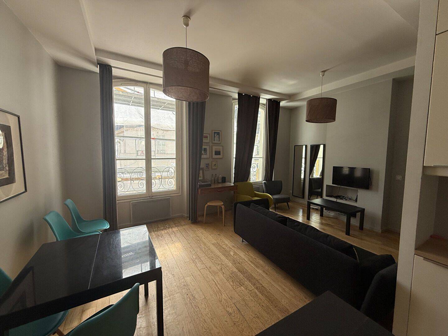 Appartement 3 pièces 59 m² · à Paris 1er Arrondissement · 59 m² · 2 372 €/mois