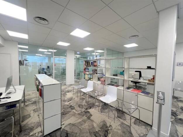 Espace bureau à louer 6 952 € 194 m² de bureaux Emeriau-Zola Paris 15ème arrondissement 75015