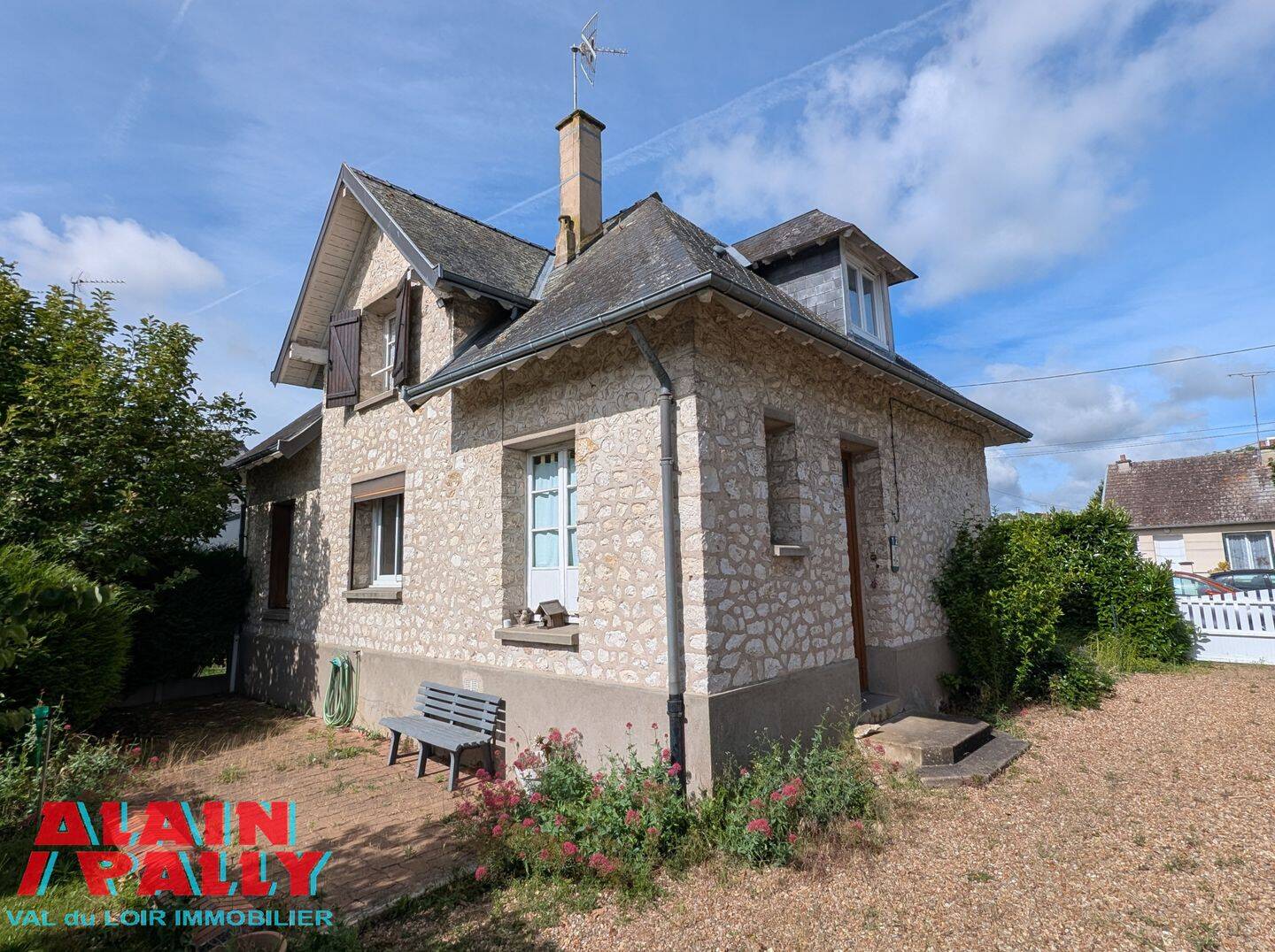 Maison 5 pièces 90 m² · à Châteaudun · 90,3 m² · 129 500 €