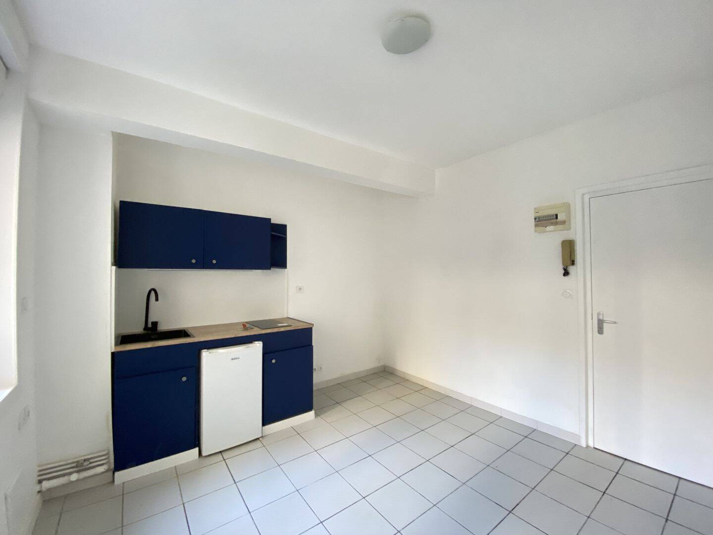 Appartement 1 pièce 17 m² · à Valenciennes · 16,5 m² · 330 €/mois