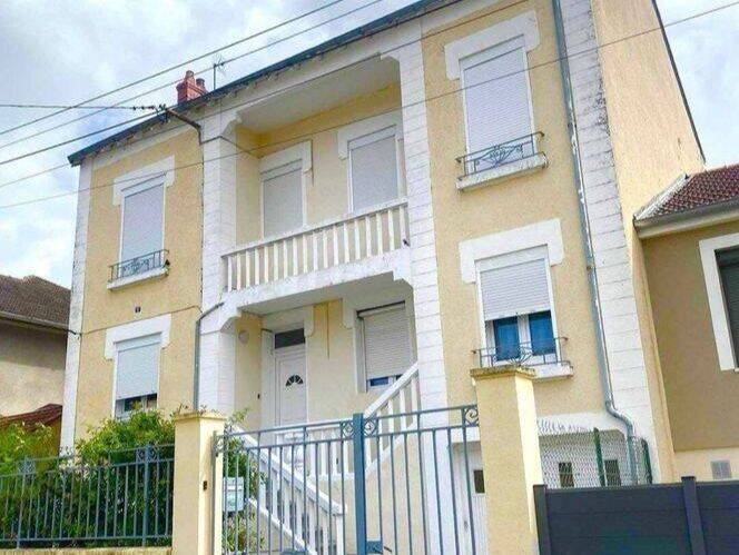 Maison 7 pièces 130 m² · à Le Creusot · 130 m² · 160 000 €