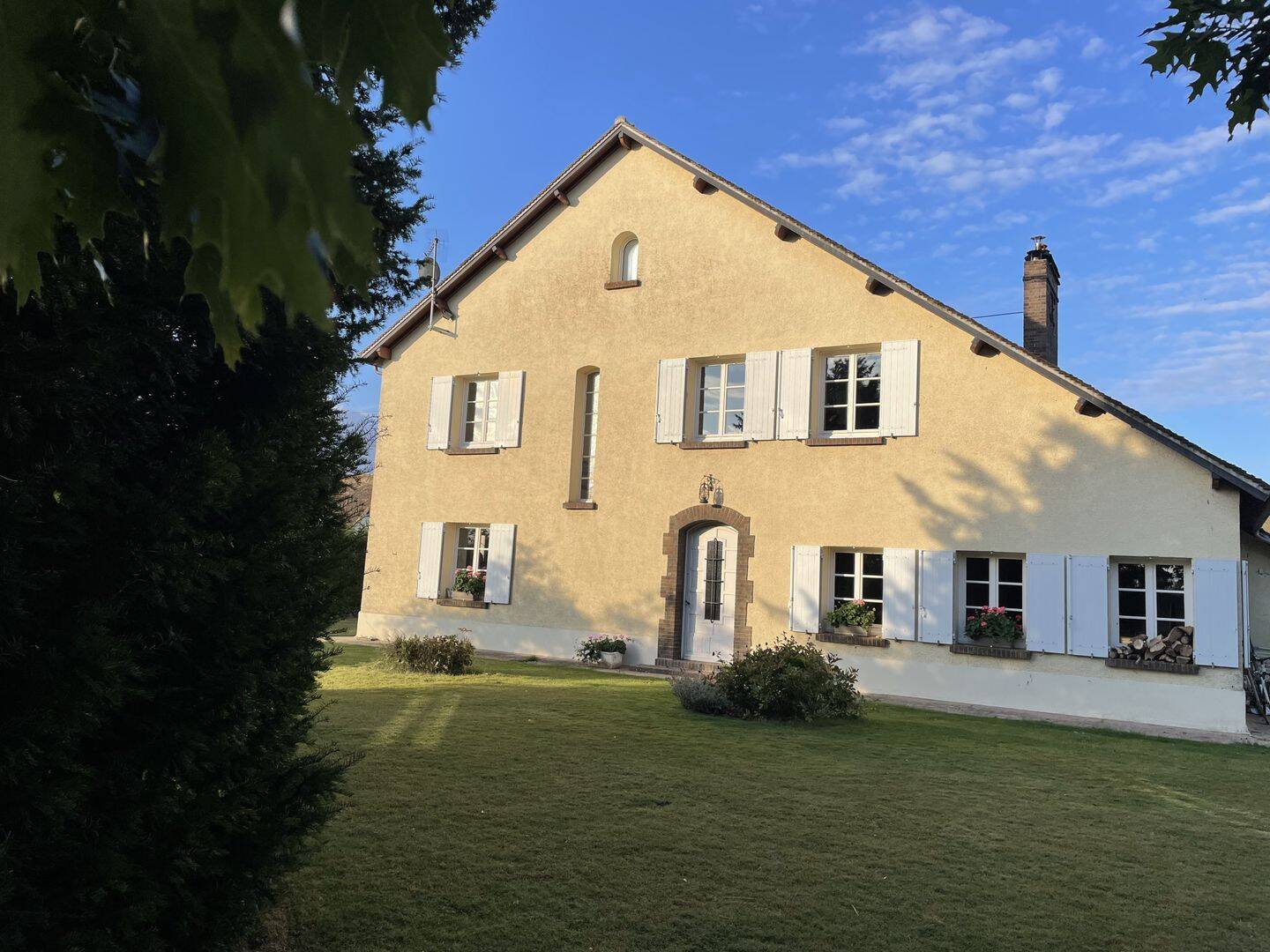 Maison 8 pièces 216 m² · à Maillebois · 216 m² · 357 000 €