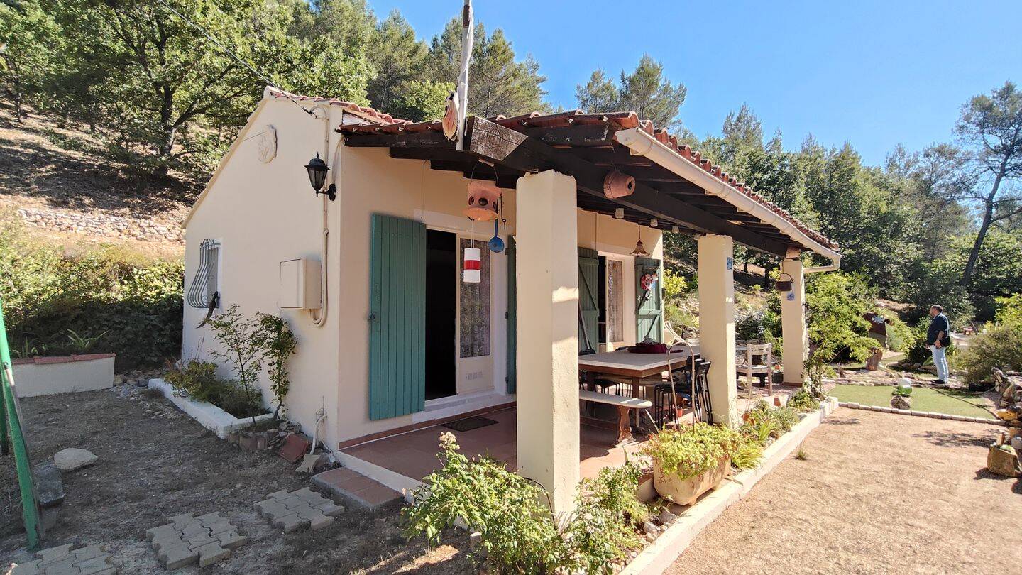 Maison 2 pièces 33 m² · à Sainte-Anastasie-sur-Issole · 33 m² · 188 000 €