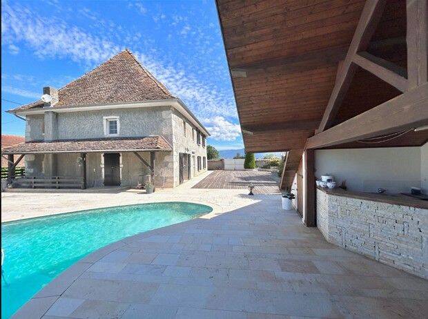 Maison 7 pièces 200 m² · à Les Avenières Veyrins-Thuellin · 200 m² · 99 415 €