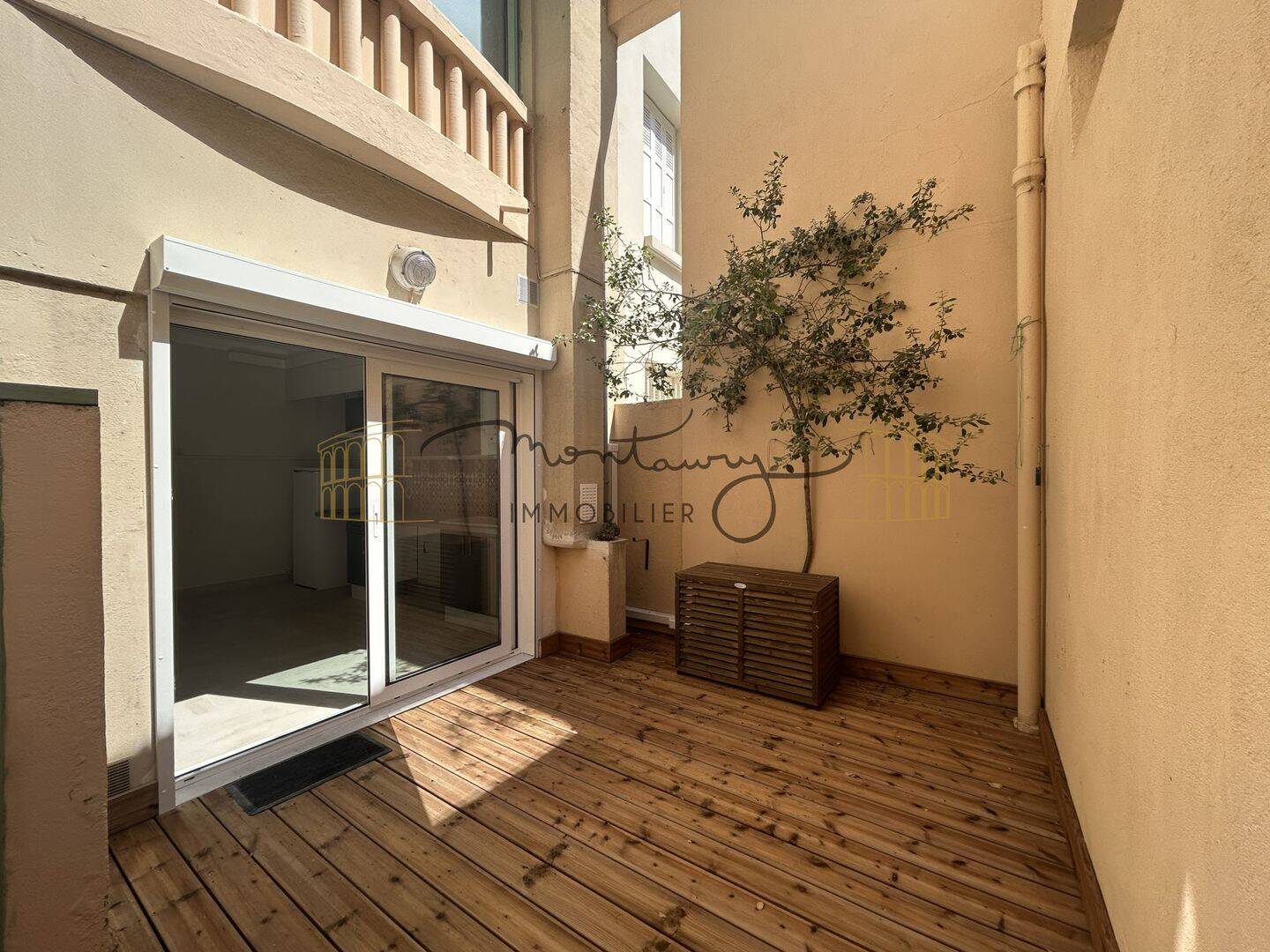 Appartement 2 pièces 70 m² · à Nîmes · 70 m² · 850 €