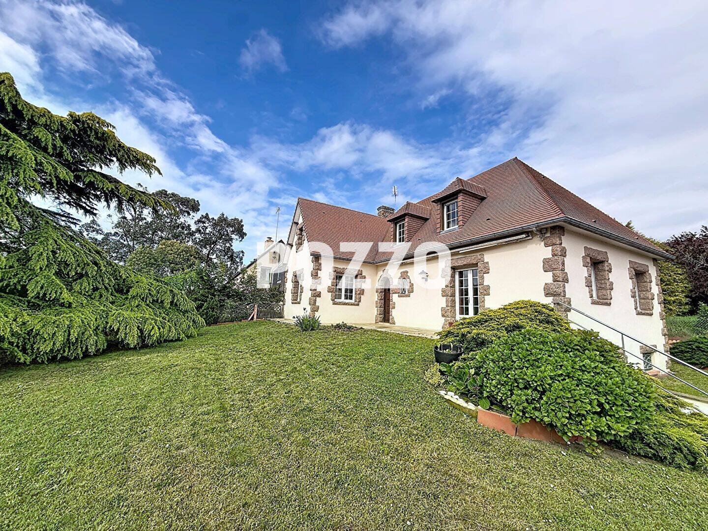 Maison 6 pièces 130 m² · à Saint-Pair-sur-Mer · 130 m² · 450 000 €