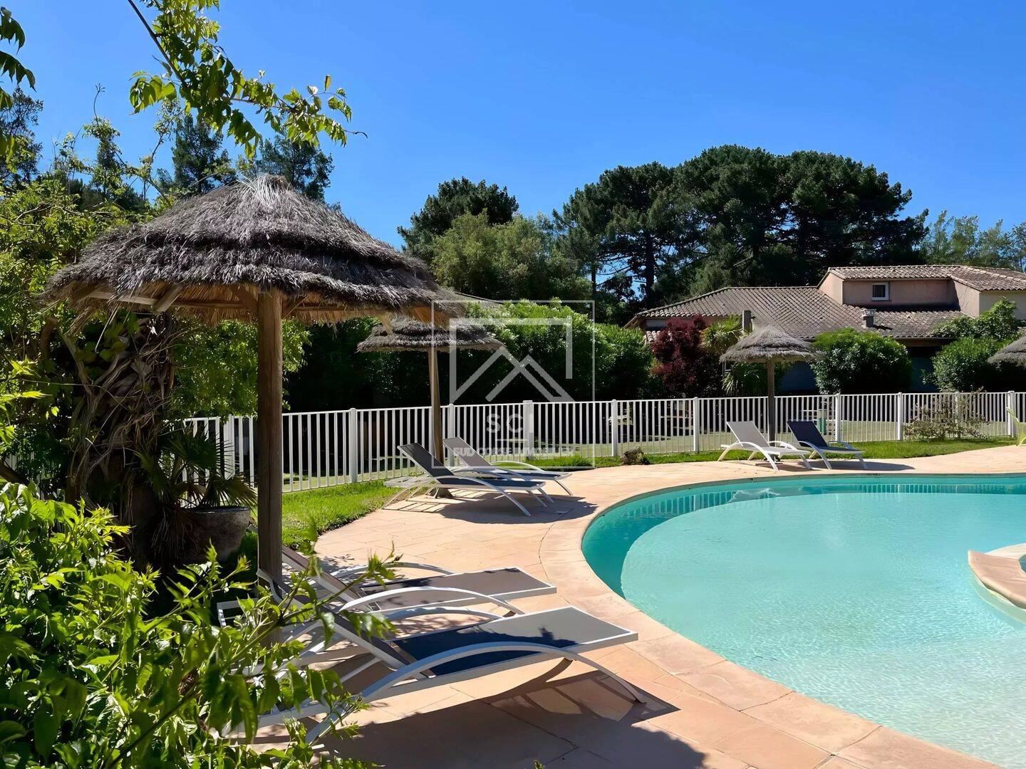 Appartement 4 pièces 64 m² · à Lecci · 64 m² · 365 000 €