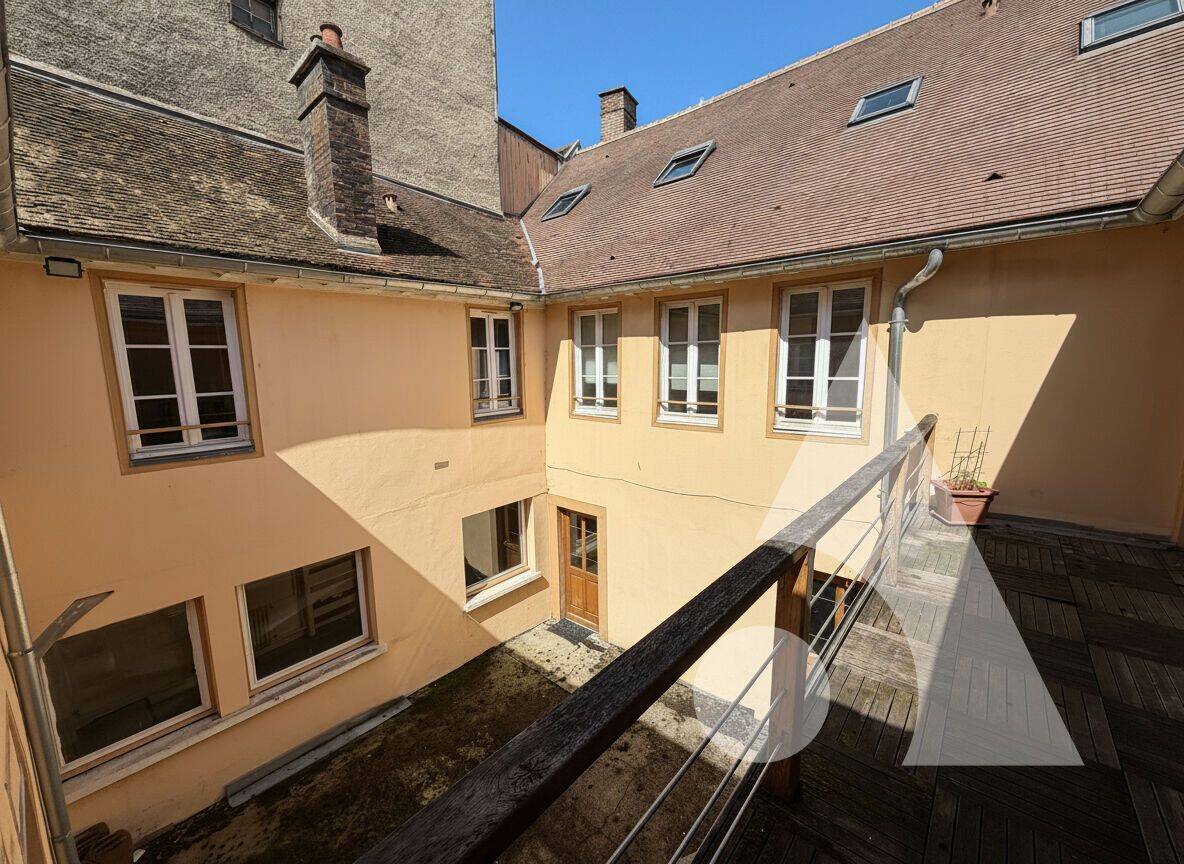 Maison 10 pièces 328 m² · à Troyes · 328,3 m² · 590 000 €