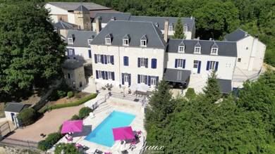 Château à vendre 1 450 000 € 30 pièces 20 chambres 875 m² 61 827 m² de terrain Dissangis 89440