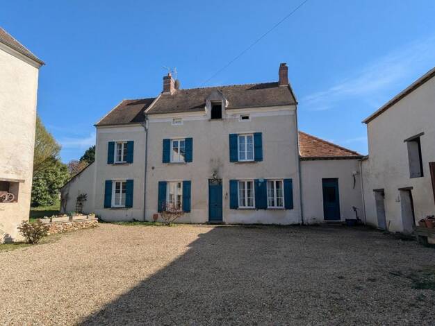 Maison à vendre 395 000 € 6 pièces 5 chambres 195,2 m² 1 461 m² de terrain Saâcy-sur-Marne 77730