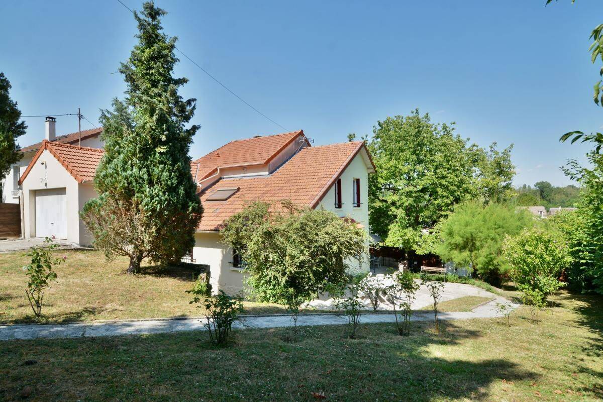 Maison 5 pièces 167 m² · à Montry · 167 m² · 399 000 €