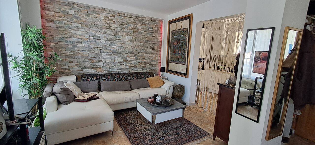 Maison 5 pièces 116 m² · à La Celle-Saint-Cloud · 116 m² · 3 390 €/mois