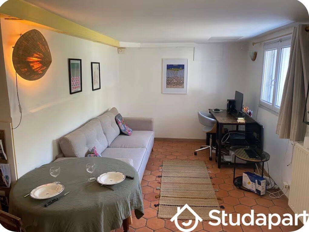 Appartement 1 pièce 15 m² · à Neuilly-Plaisance · 15 m² · 750 €