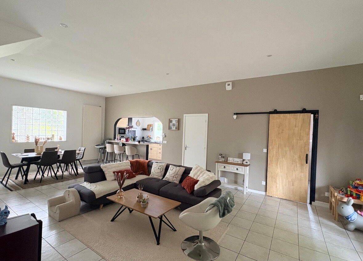 Maison 5 pièces 112 m² · à Férolles-Attilly · 112 m² · 299 000 €