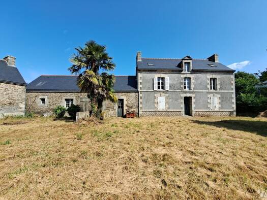 Maison à vendre 167 200 € 9 pièces 5 chambres 192 m² 1 000 m² de terrain Pluméliau 56930