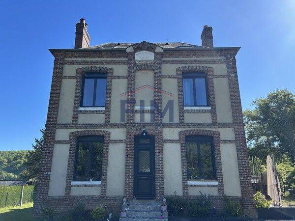 Maison 5 pièces 130 m² · à Saint-Saëns · 129,8 m² · 289 900 €