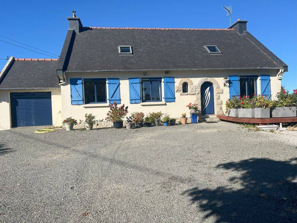 Maison 6 pièces 124 m² · à Kerien · 124 m² · 211 000 €