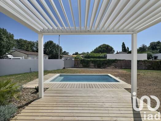 Maison à vendre 580 000 € 6 pièces 4 chambres 165 m² 591 m² de terrain Saint-Laurent-de-la-Prée 17450